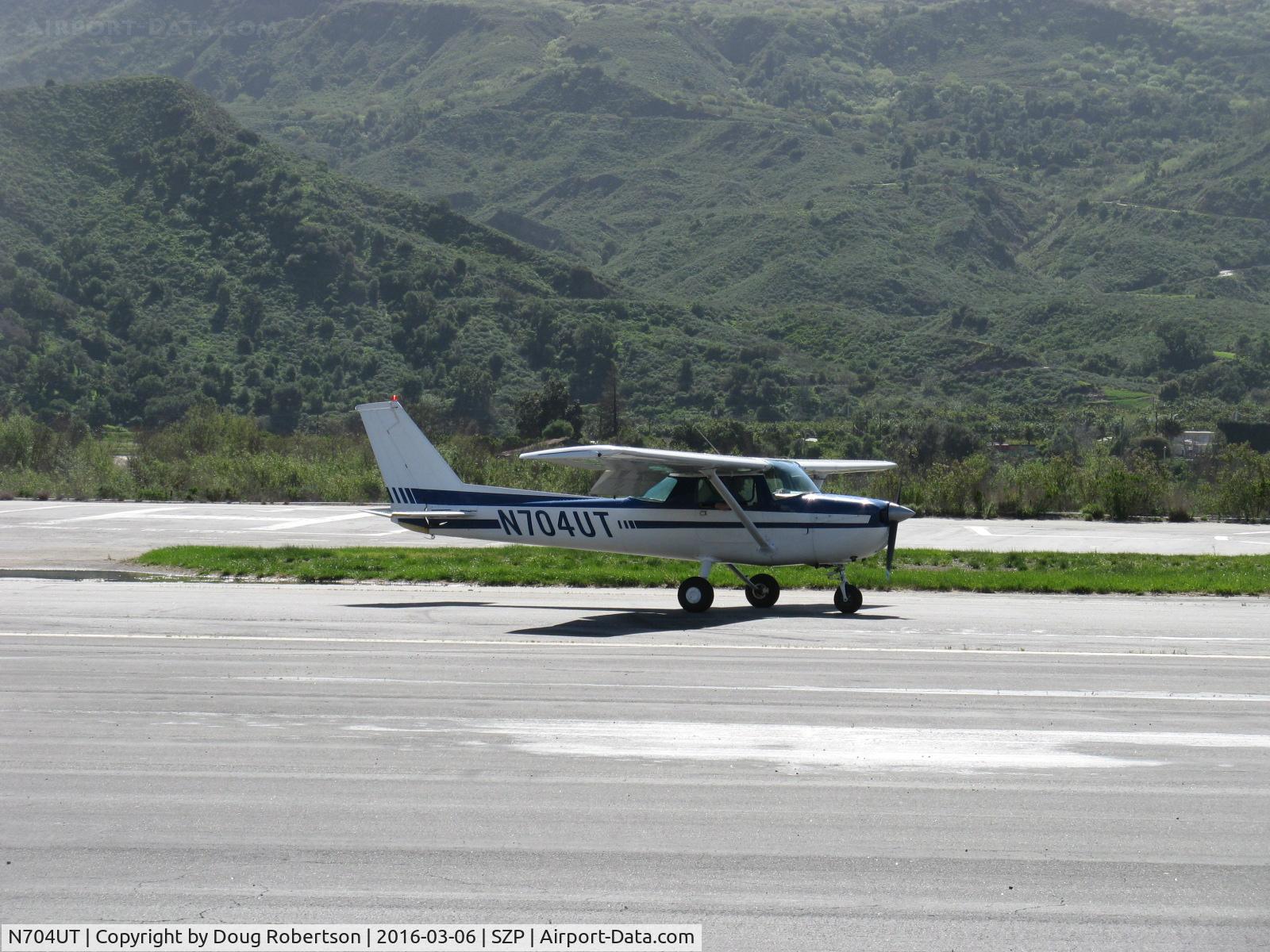 N704UT, 1976 Cessna 150M C/N 15078891, 1976 Cessna 150M, Continental O-200 100 Hp, another landing roll, Rwy 22