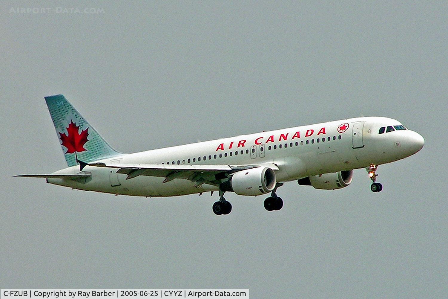 C-FZUB, 2003 Airbus A320-214 C/N 1940, Airbus A320-211 [1940] (Air Canada) Toronto-Pearson International~C 25/06/2005