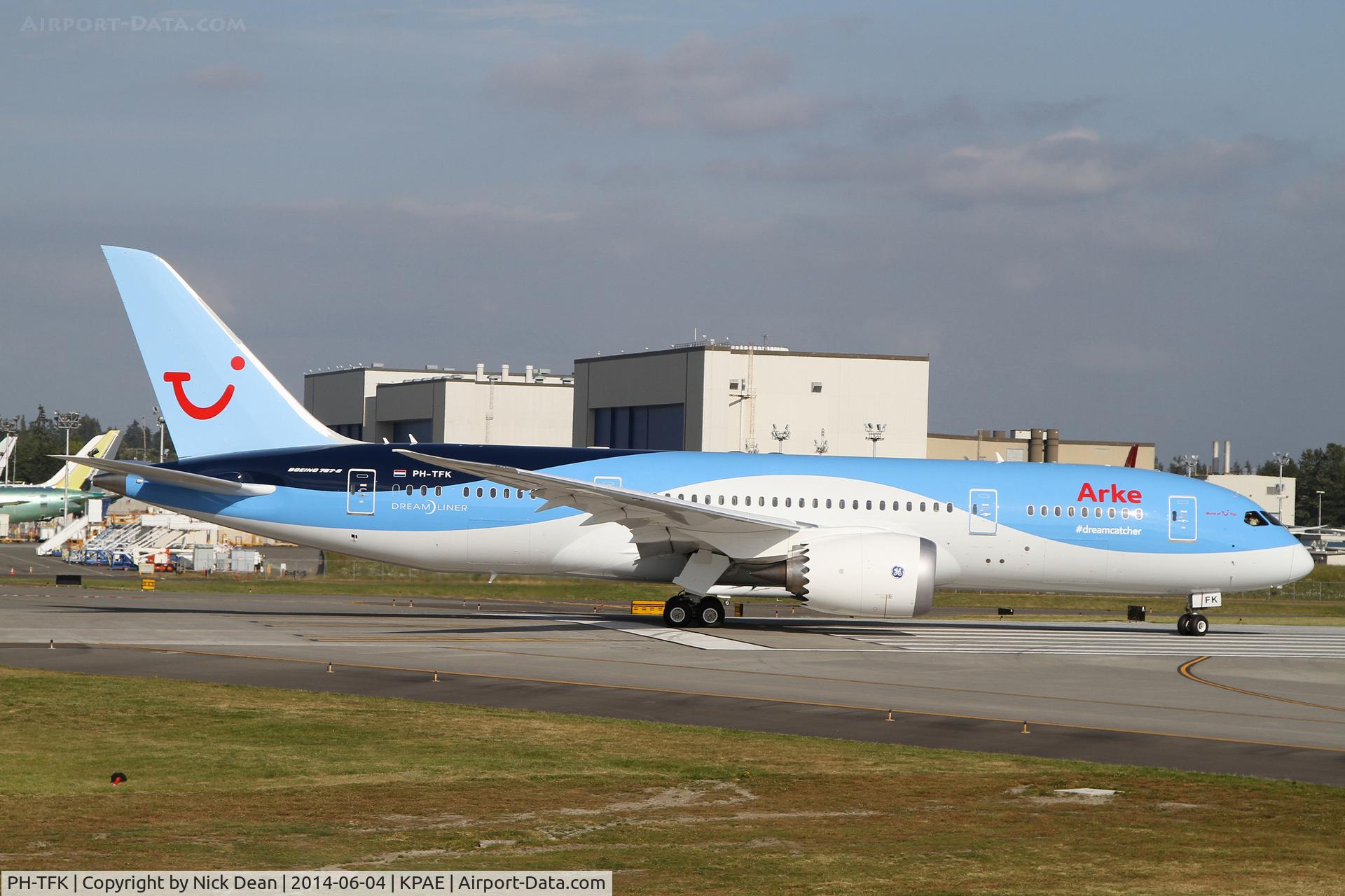 PH-TFK, 2014 Boeing 787-8 Dreamliner Dreamliner C/N 36427, Departing KPAE