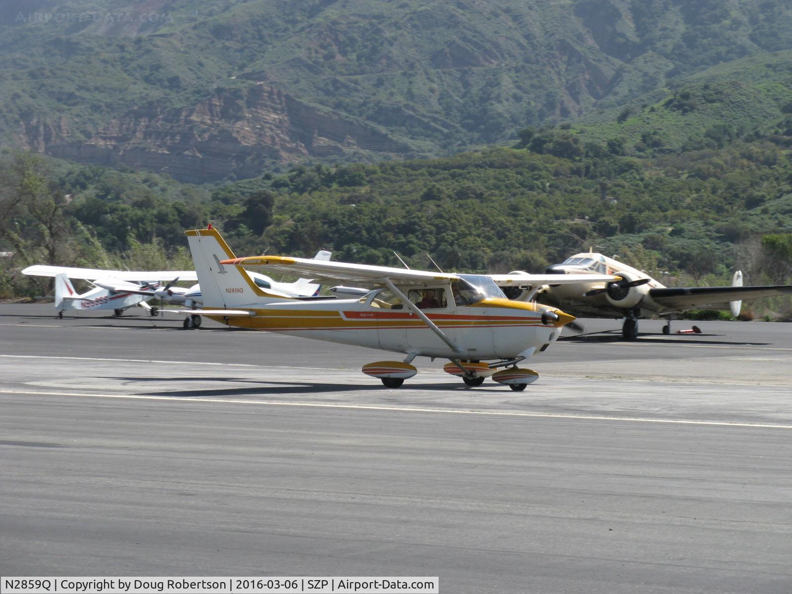 N2859Q, 1971 Cessna 172L C/N 17259859, 1971 Cessna 172L SKYHAWK, Lycoming O-320-E2D 150 Hp, landing roll Rwy 22