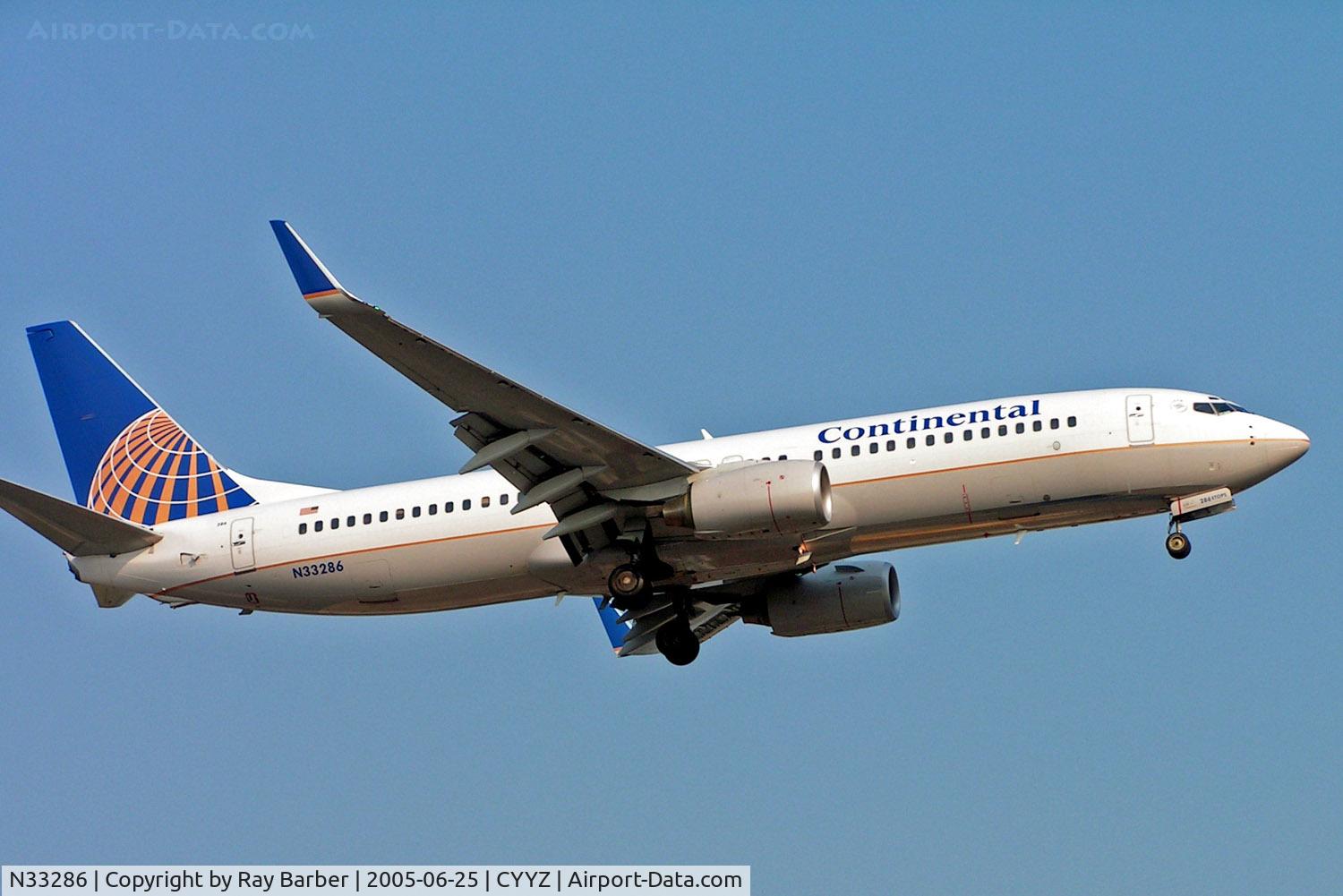 N33286, 2004 Boeing 737-824 C/N 31600, Boeing 737-824 [31600] (Continental Airlines) Toronto-Pearson International~C 25/06/2005