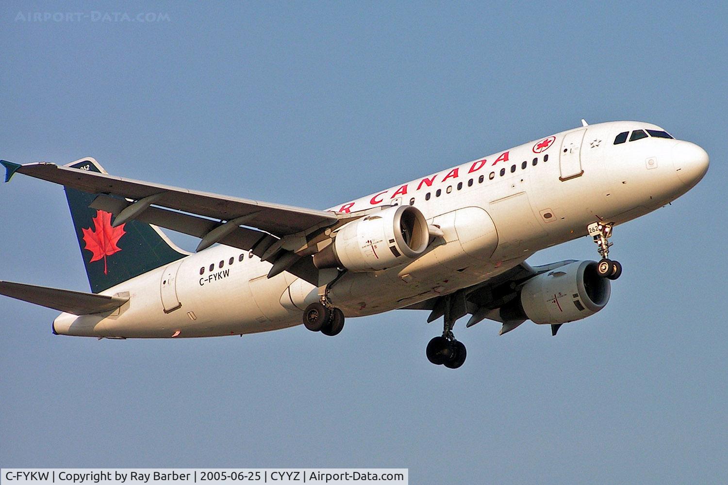 C-FYKW, 1997 Airbus A319-114 C/N 695, Airbus A319-114 [0695] (Air Canada) Toronto-Pearson International~C 25/06/2005