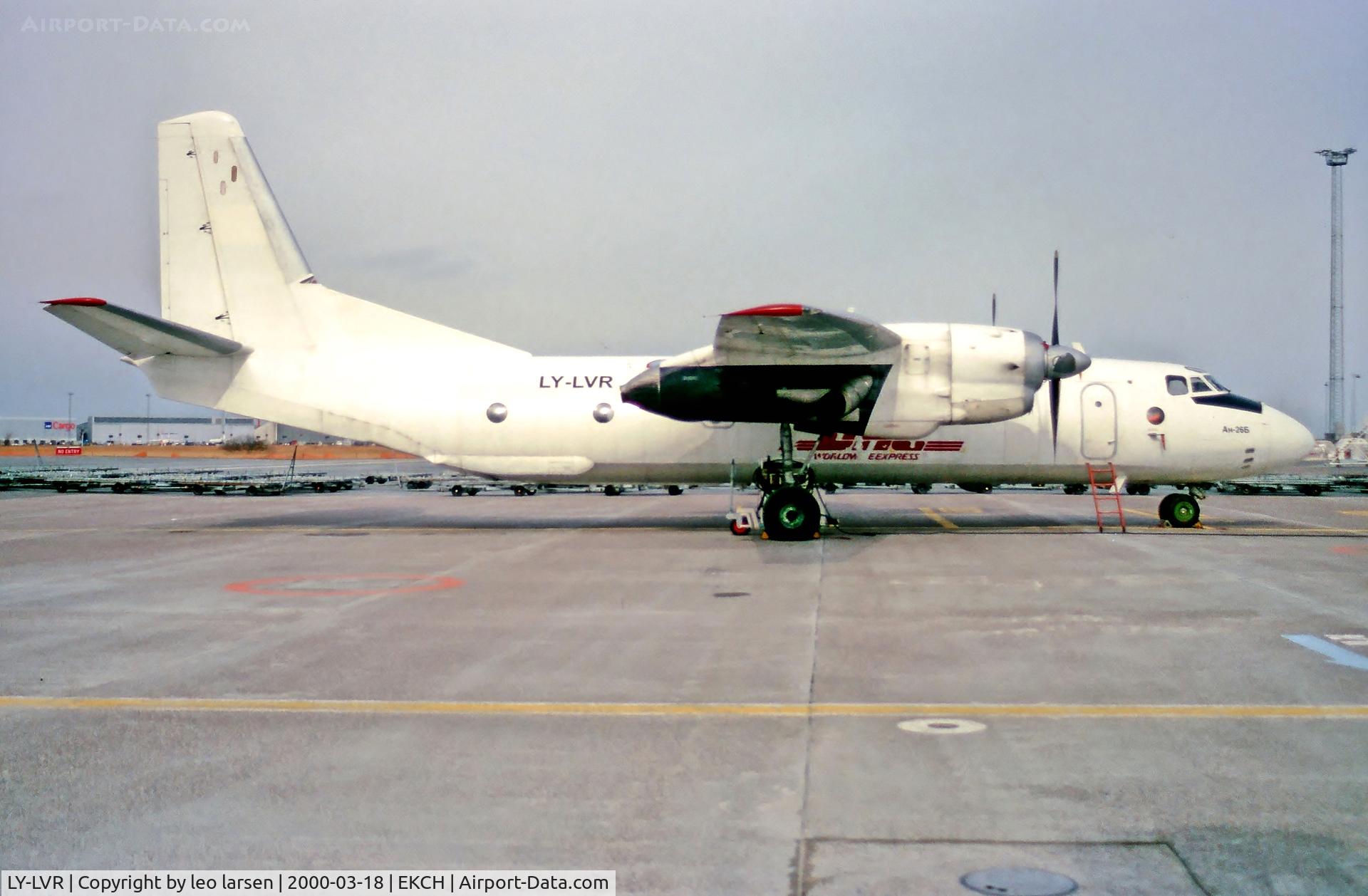LY-LVR, 1982 Antonov An-26B C/N 27312008, Copenhagen 18.3.00
