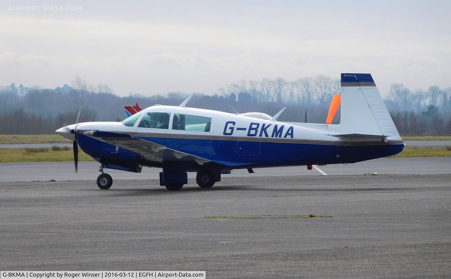 G-BKMA, 1982 Mooney M20J 201 C/N 24-1316, Visiting Mooney M20J.