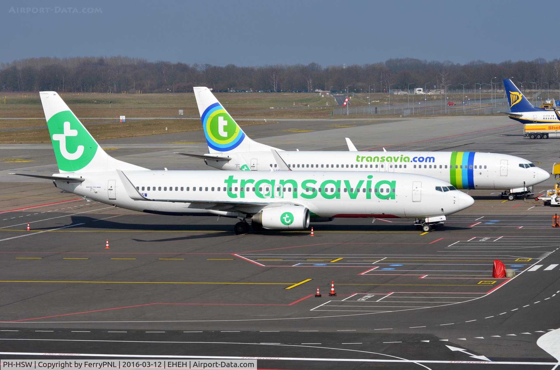 PH-HSW, 2009 Boeing 737-8K2 C/N 37160, Transavia in old and new c/s