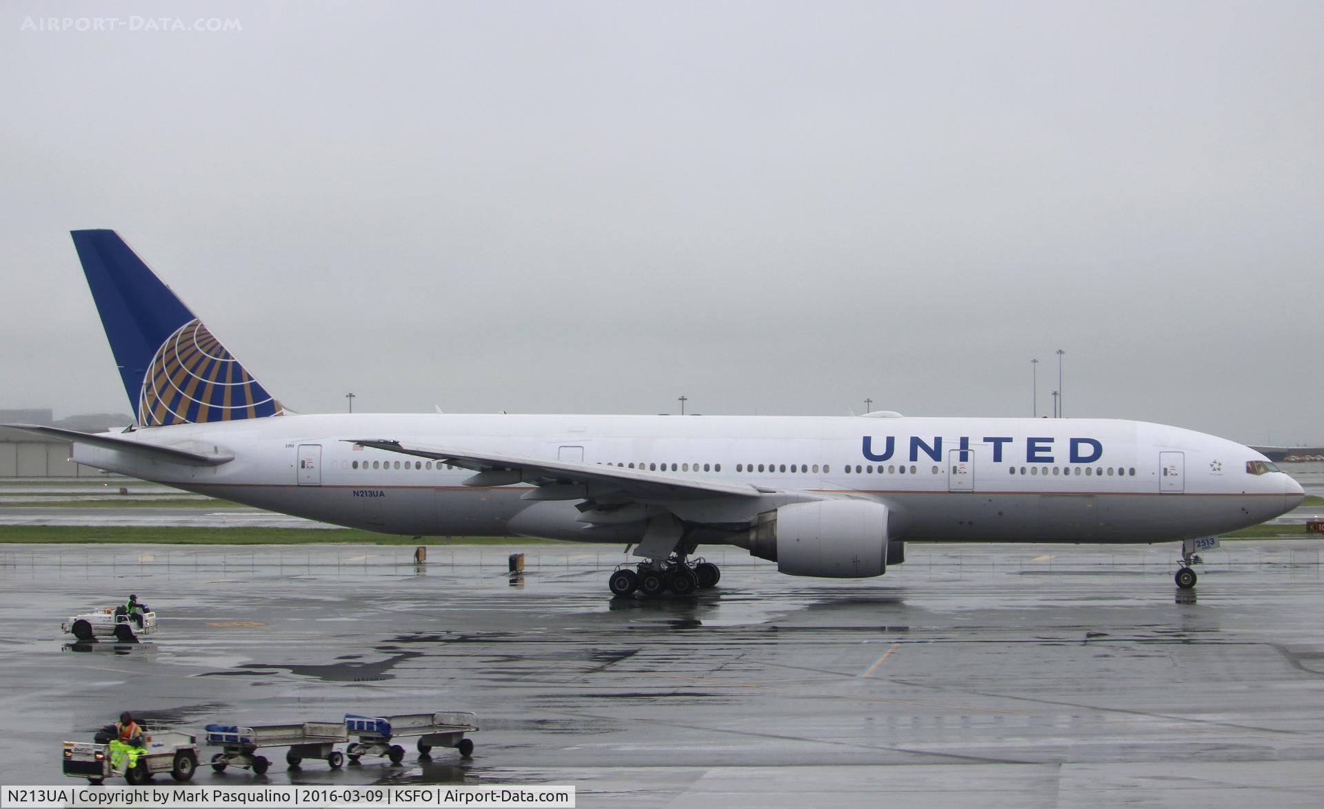 N213UA, 2000 Boeing 777-222 C/N 30219, Boeing 777-200
