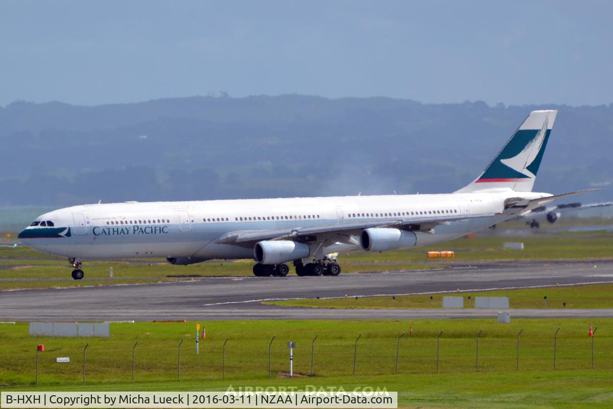 B-HXH, Airbus A340-313 C/N 218, At Auckland