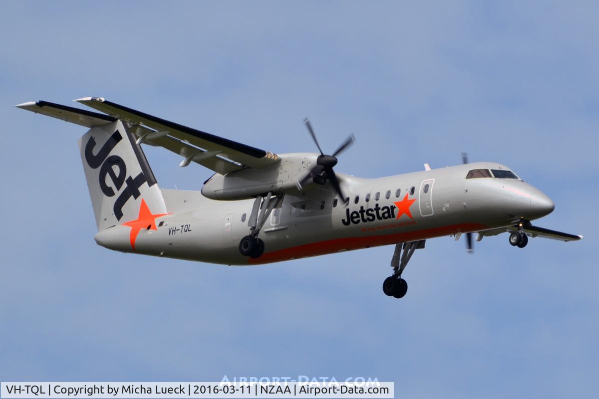 VH-TQL, 2004 De Havilland Canada DHC-8-315Q Dash 8 C/N 603, At Auckland