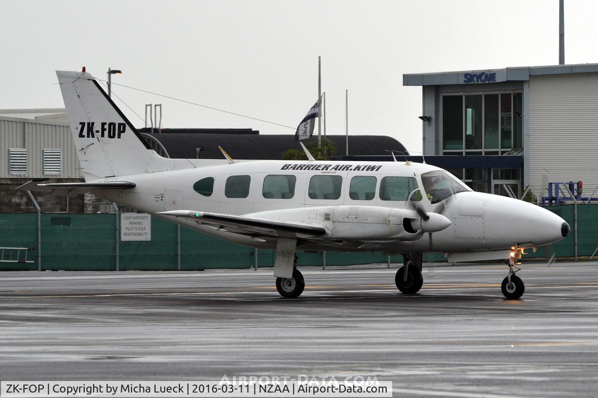 ZK-FOP, Piper PA-31-350 Chieftain C/N 31-7405227, At Auckland