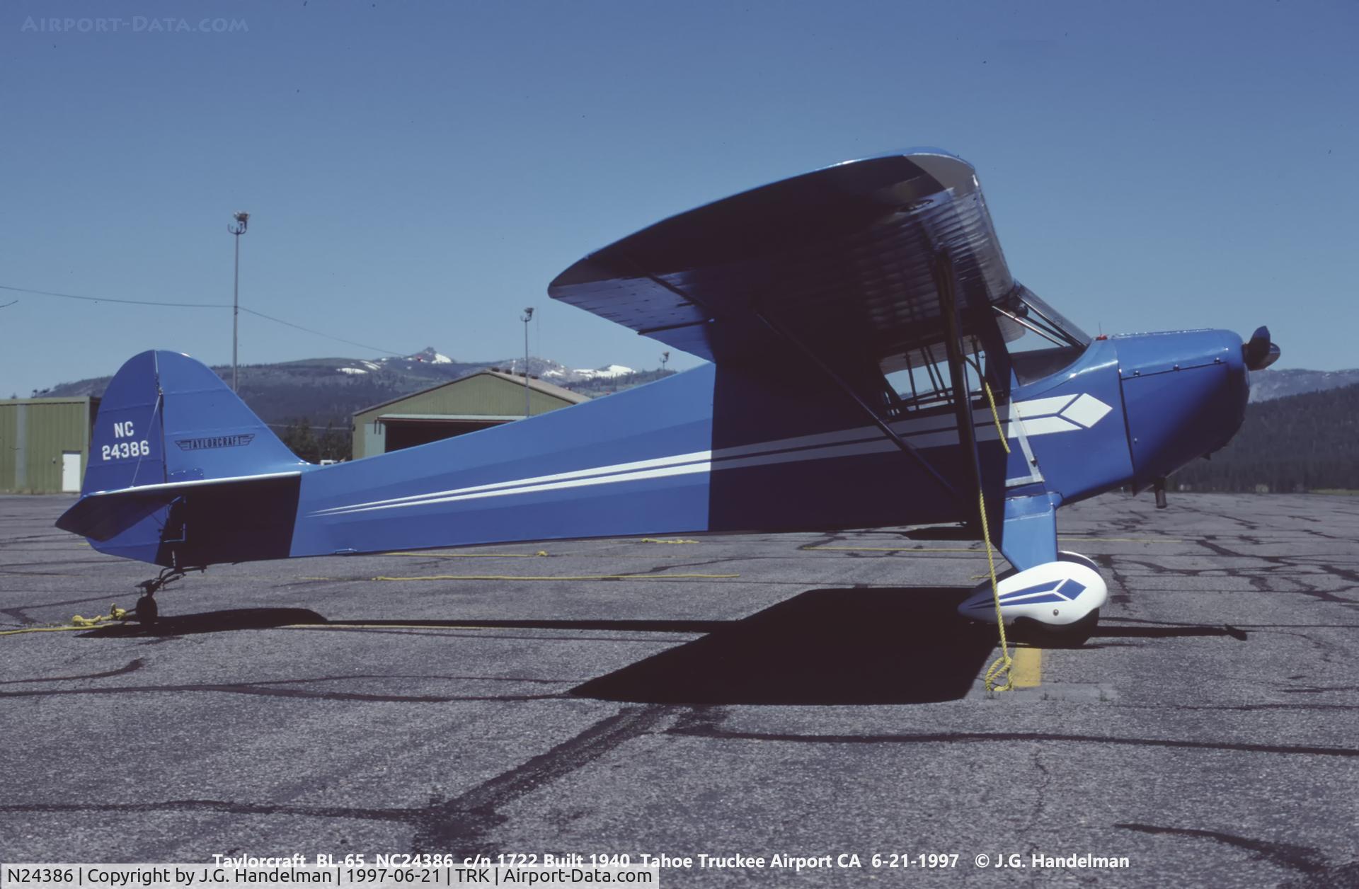 N24386, 1940 Taylorcraft BL-65 (L-2F) C/N 1722, At Tahoe Truckee Airport.