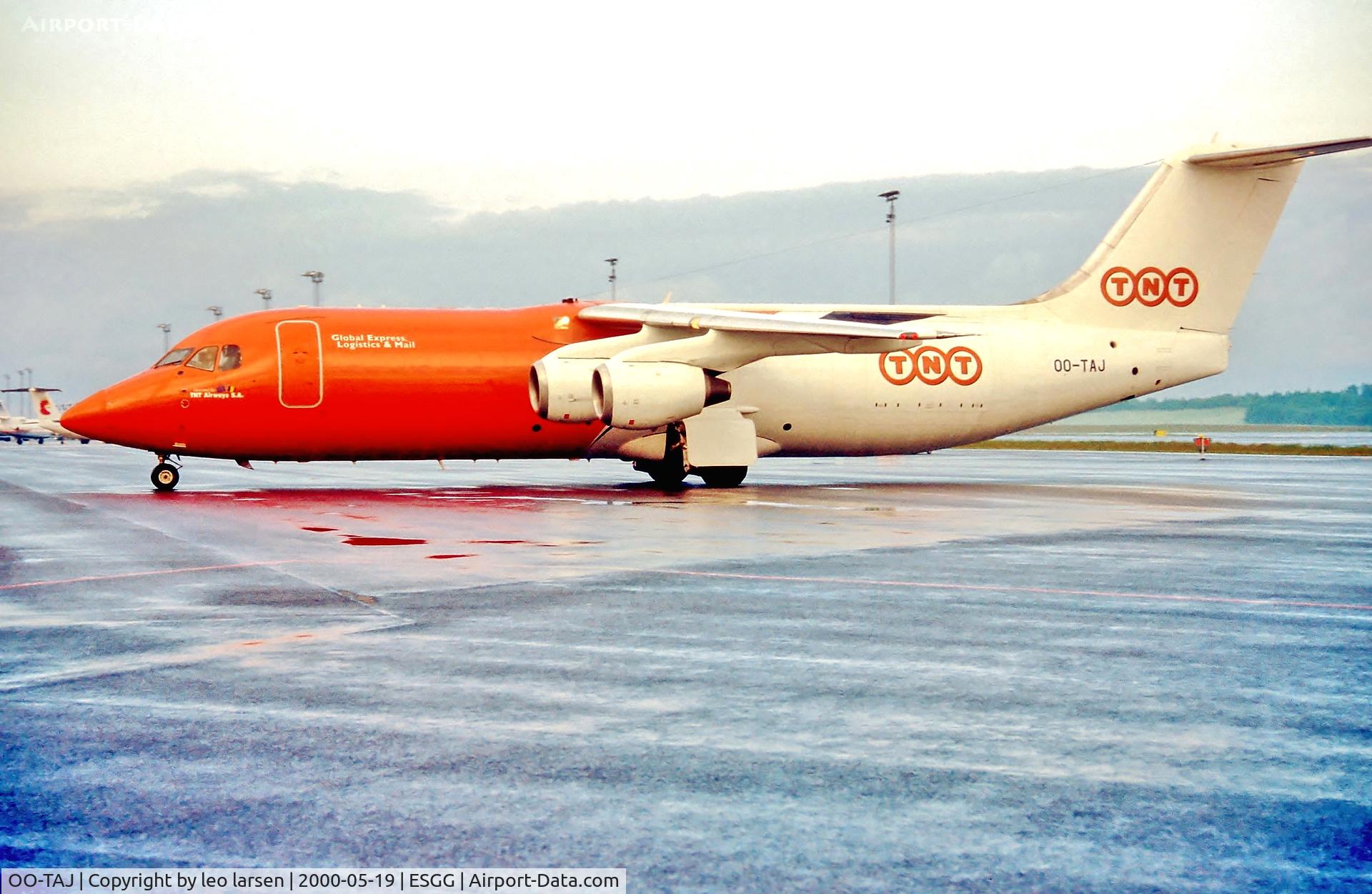 OO-TAJ, 1989 British Aerospace BAe.146-300 C/N E3153, Göteborg 19.5.00