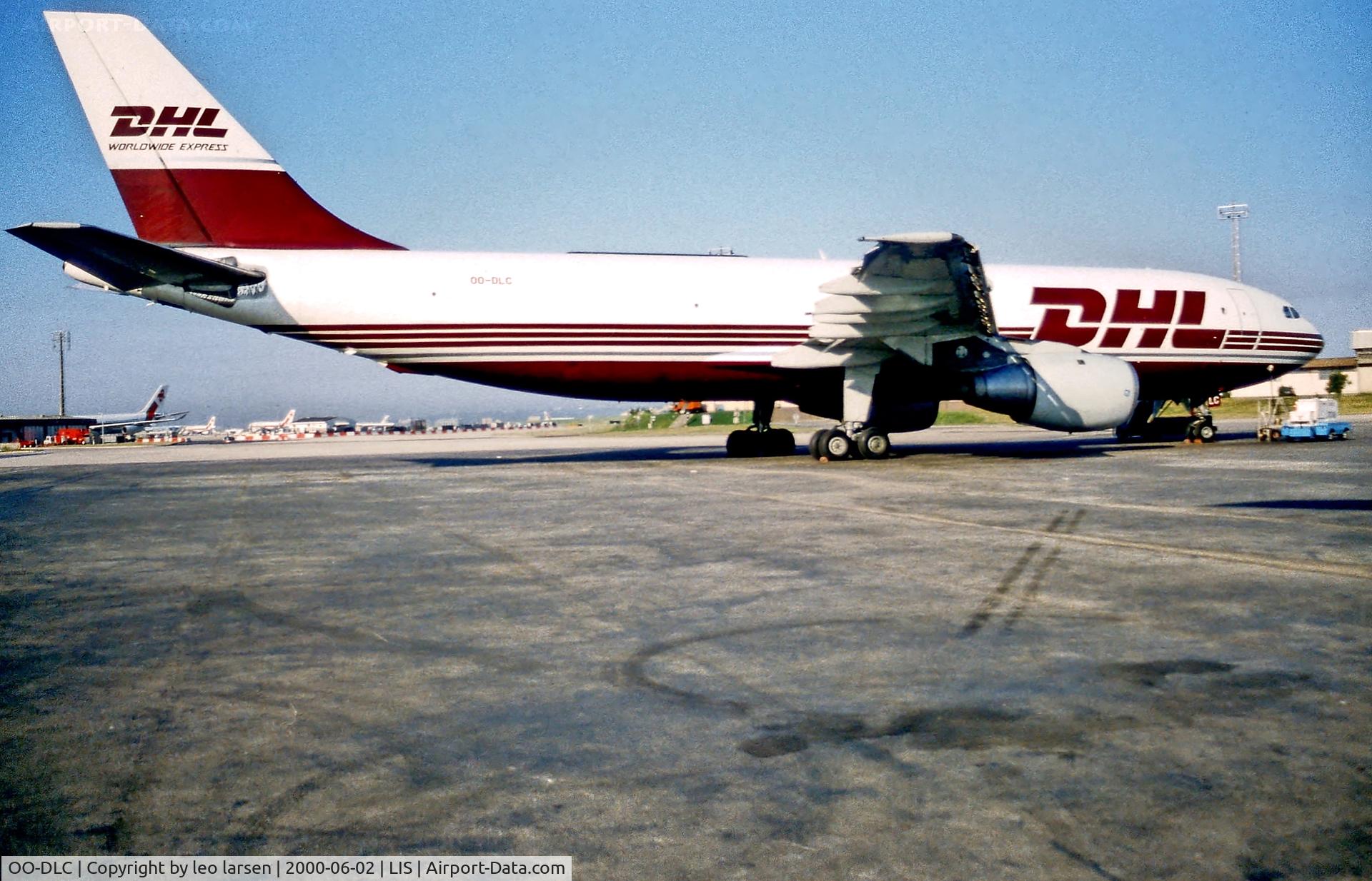 OO-DLC, 1981 Airbus A300B4-203F C/N 152, Lisabon 2.6.00