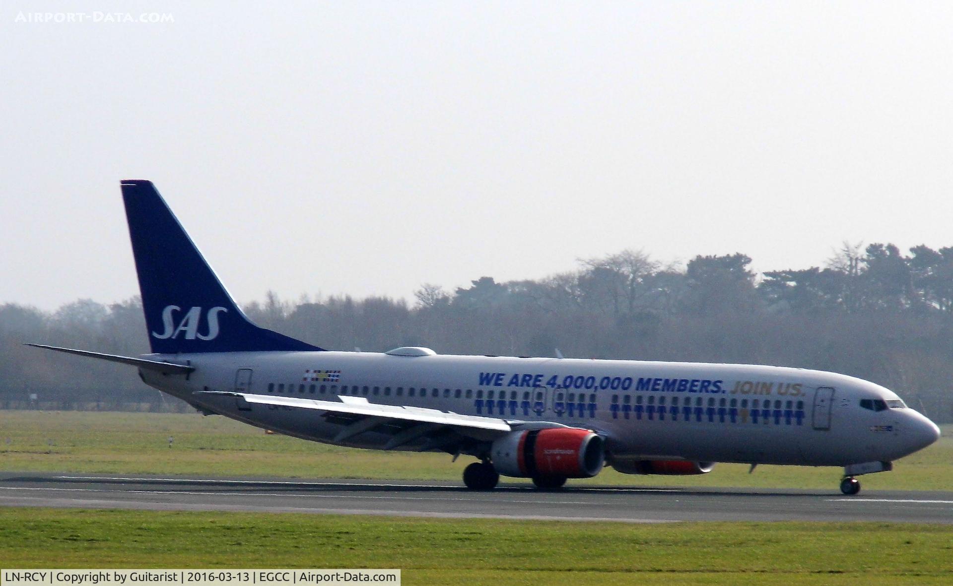 LN-RCY, 2001 Boeing 737-883 C/N 28324, At Manchester