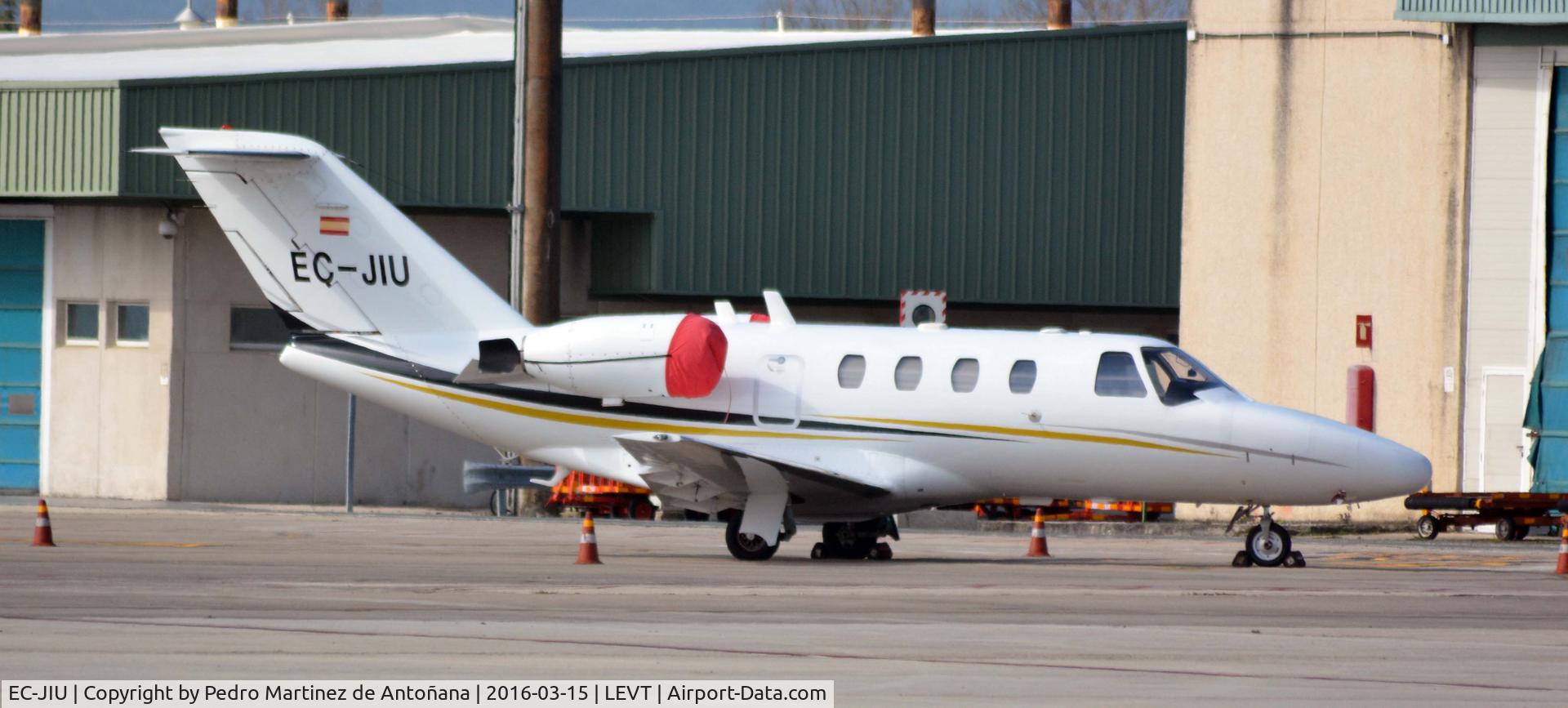 EC-JIU, 2002 Cessna 525 CitationJet CJ1 C/N 525-0486, Foronda - Vitoria-Gasteiz - España