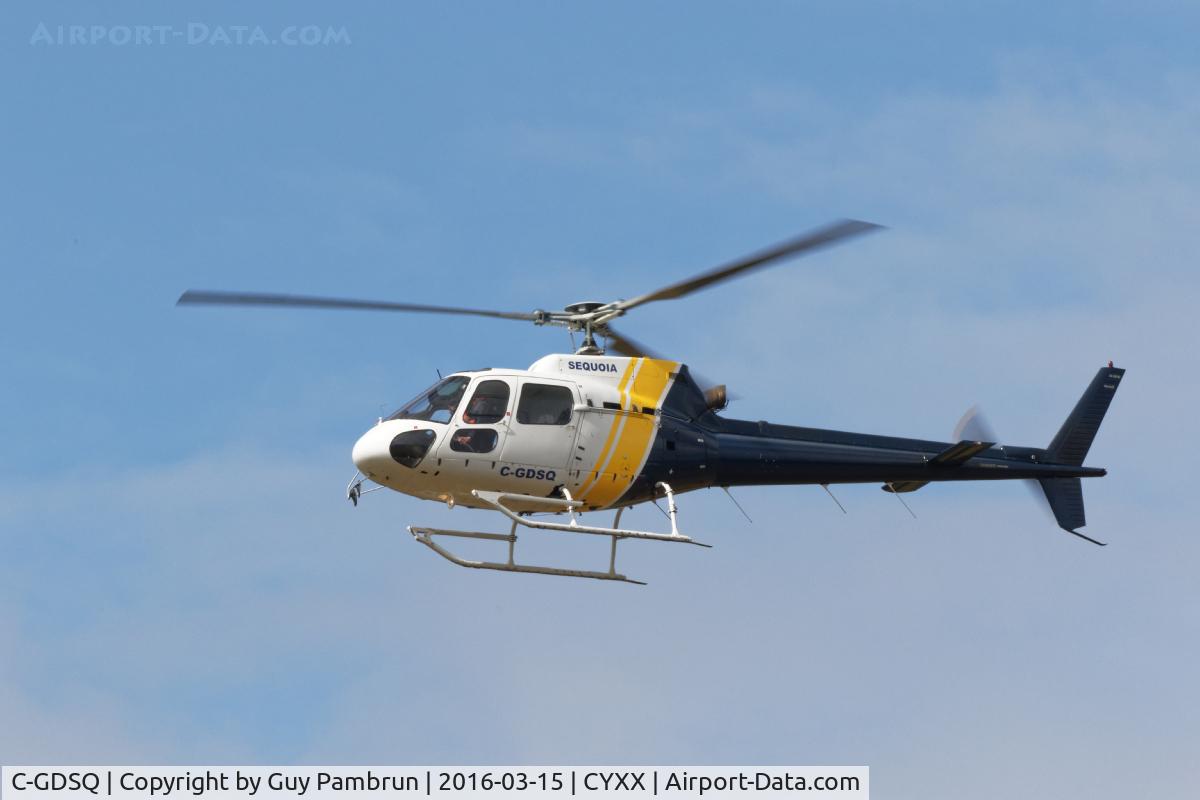 C-GDSQ, 2011 Aerospatiale AS-350B-2 Ecureuil C/N 2796, Landing