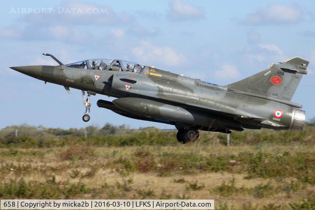 658, Dassault Mirage 2000D C/N 532, Landing