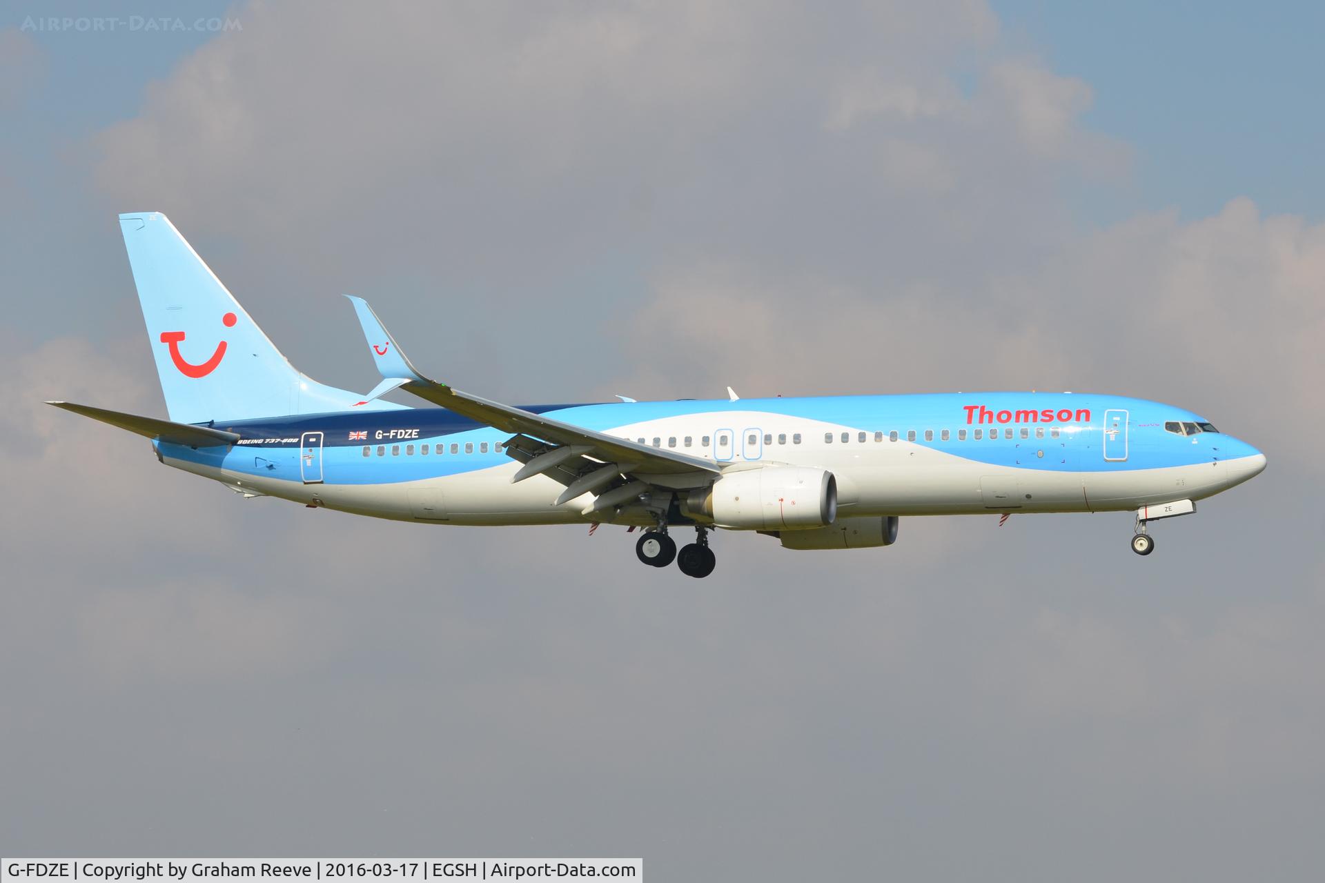 G-FDZE, 2008 Boeing 737-8K5 C/N 35137, Landing at Norwich.