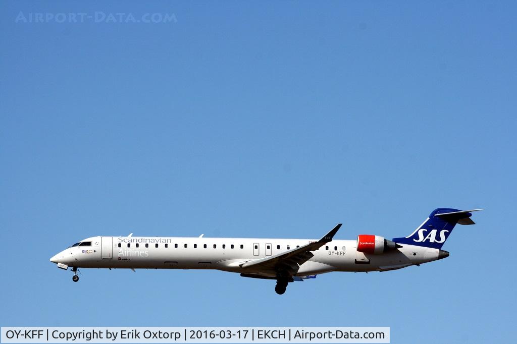 OY-KFF, 2009 Bombardier CRJ-900 (CL-600-2D24) C/N 15231, OY-KFF landing rw 22L