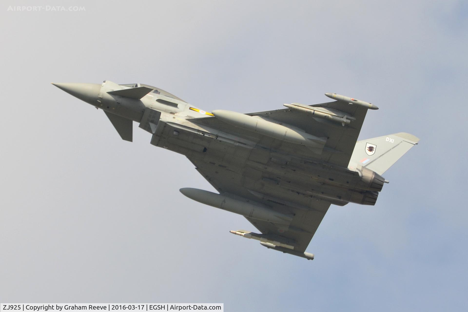 ZJ925, 2006 Eurofighter EF-2000 Typhoon FGR4 C/N 0080/BS016, Departing from Norwich.