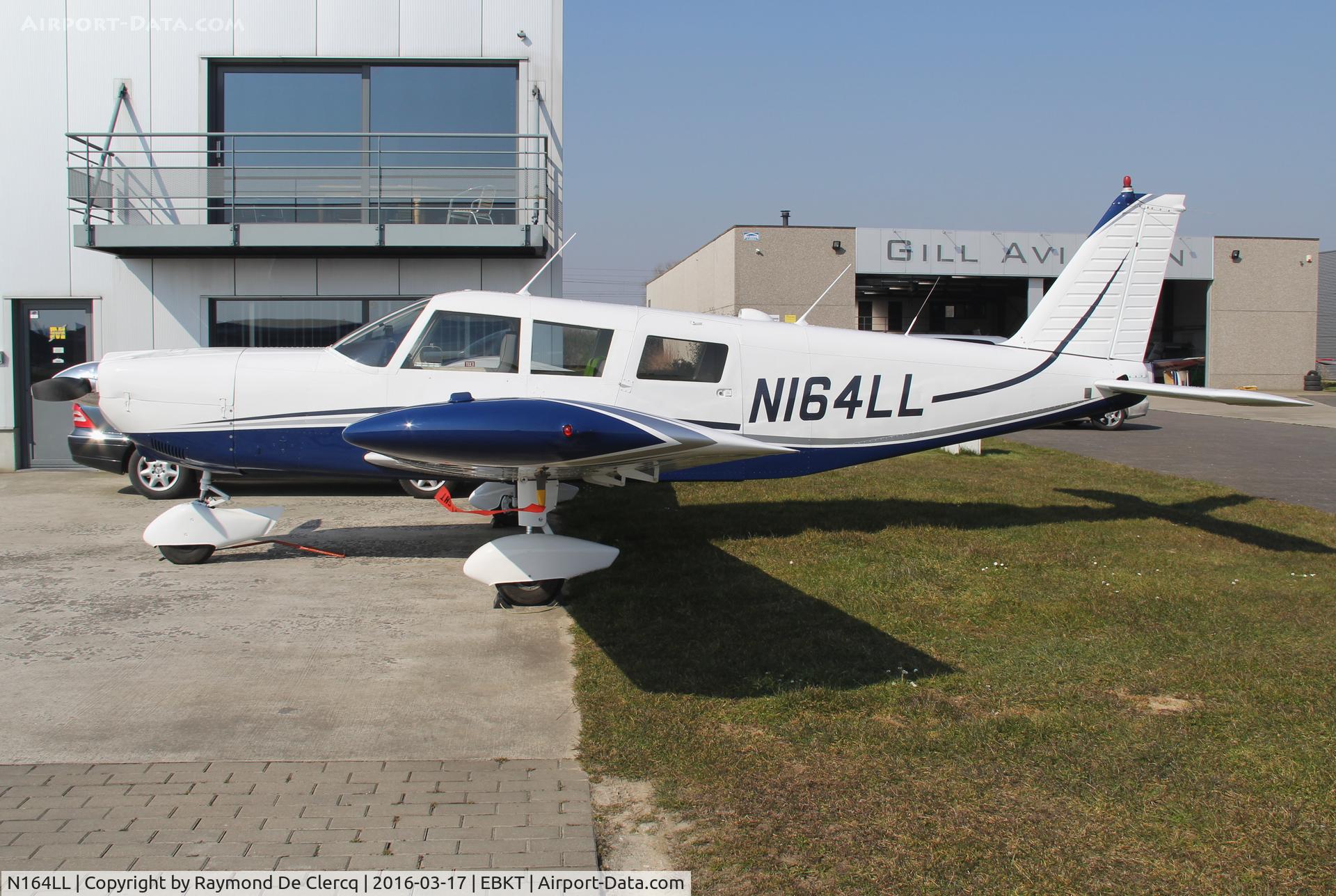 N164LL, Piper PA-32-260 Cherokee Six C/N 32-714, Parked at Wevelgem.