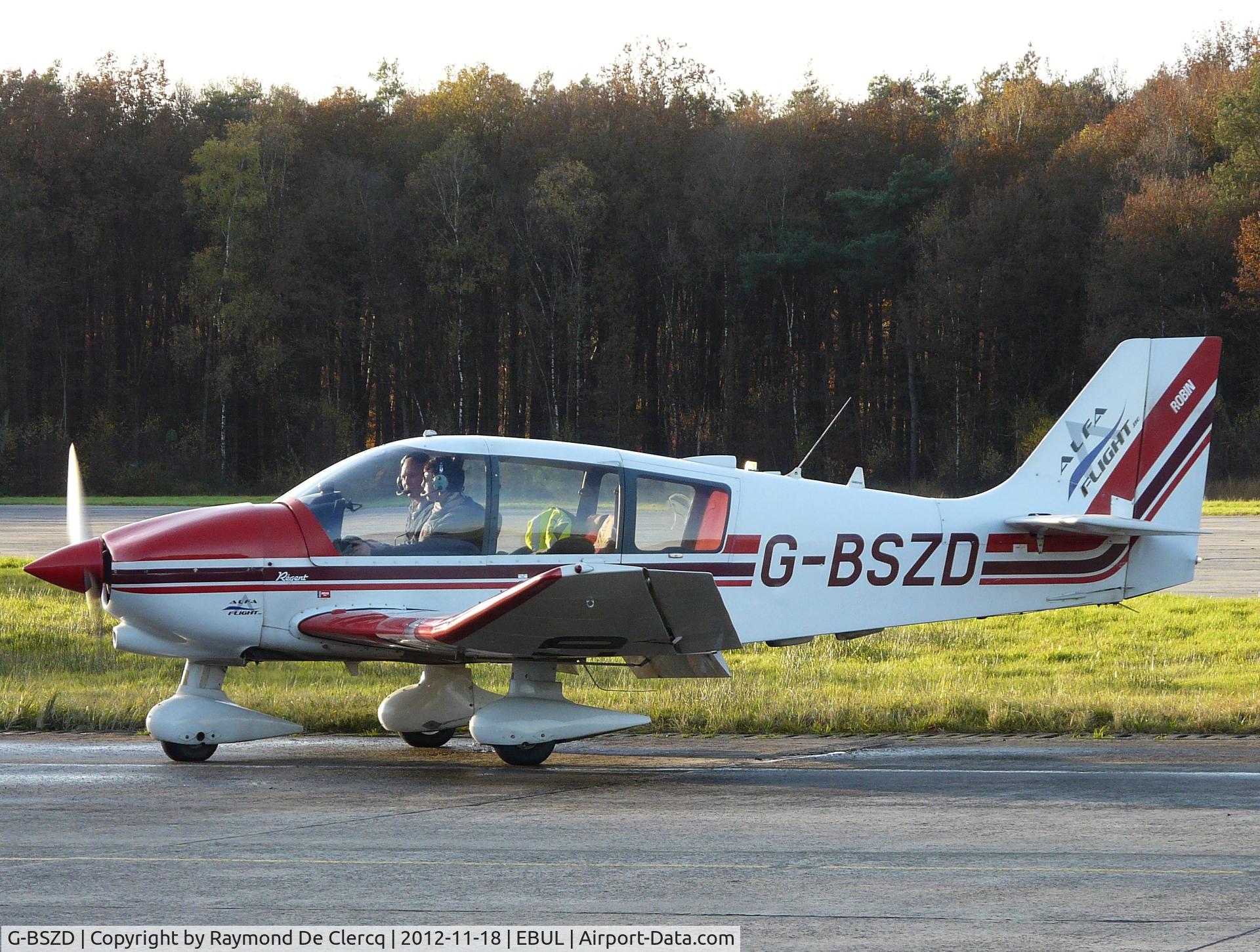 G-BSZD, 1990 Robin DR-400-180 Regent Regent C/N 2029, Visitor at Ursel.