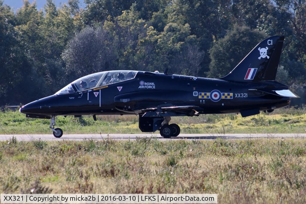 XX321, 1980 Hawker Siddeley Hawk T.1A C/N 164/312146, Taxiing