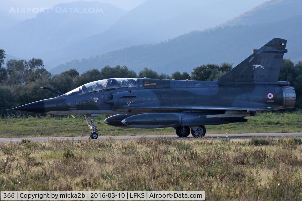 366, Dassault Mirage 2000N C/N 360, Taxiing