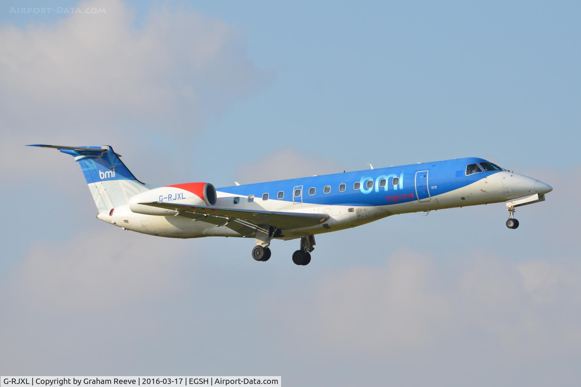 G-RJXL, 2001 Embraer ERJ-135ER (EMB-135ER) C/N 145376, Landing at Norwich.