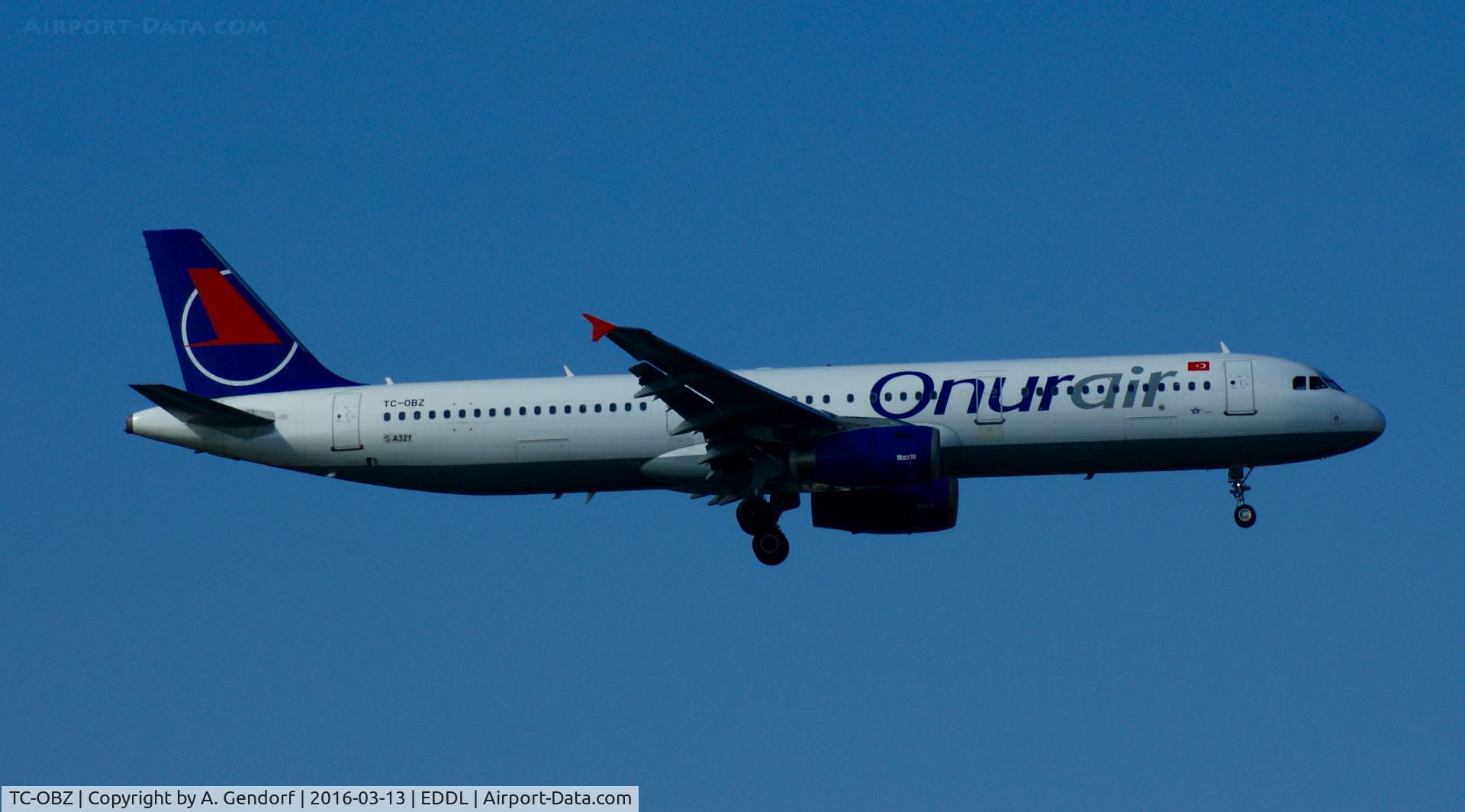 TC-OBZ, 1998 Airbus A321-231 C/N 0811, Onur Air, is here landing at Düsseldorf Int'l(EDDL)