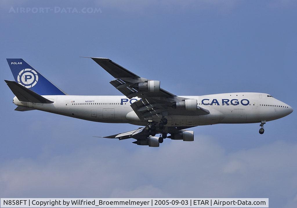 N858FT, 1970 Boeing 747-123 C/N 20109, Polar Air Cargo / Approach to Runway 09