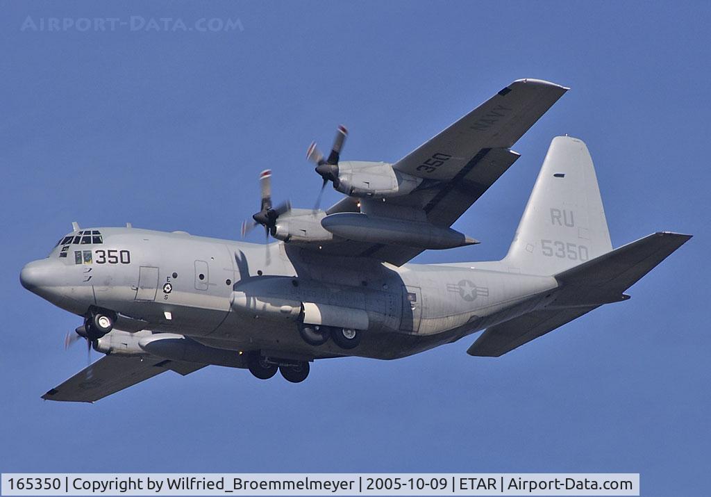 165350, 1992 Lockheed Martin C-130T Hercules C/N 382-5407, Approach to Rwy 26 (Sunday Afternoon activity)