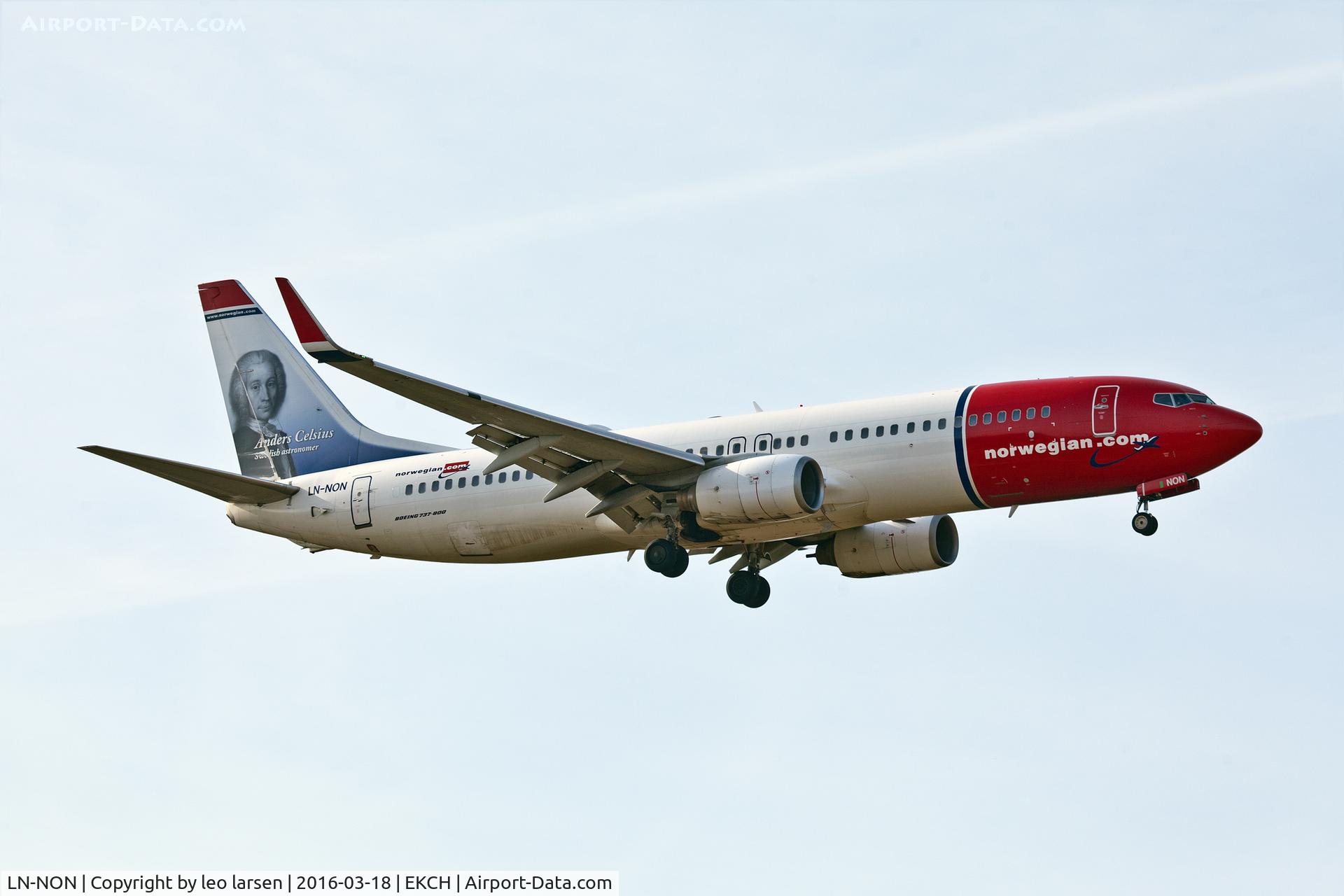 LN-NON, 2000 Boeing 737-86N C/N 28620, Copenhagen 18.3.16