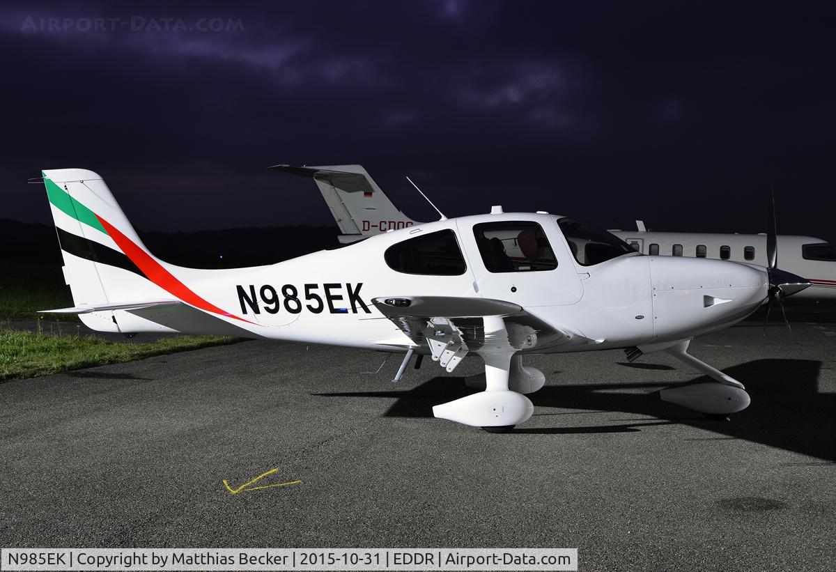N985EK, 2015 Cirrus SR22 C/N 4262, N985EK first a/c for Emirates Flight Training