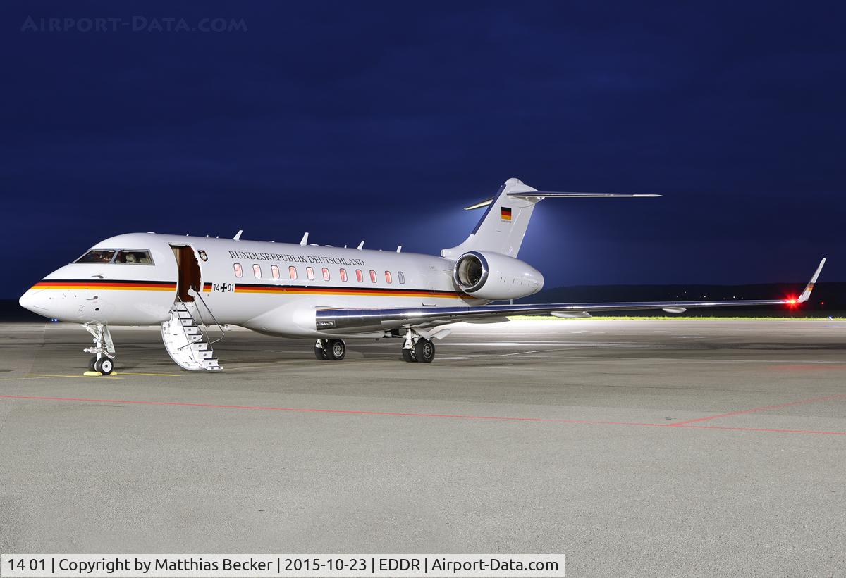 14 01, 2011 Bombardier BD-700-1A11 Global 5000 C/N 9395, 14+01