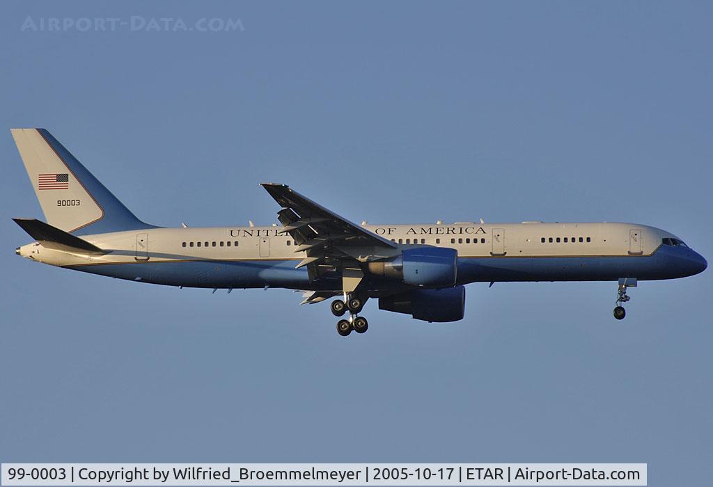 99-0003, 1998 Boeing C-32A (757-200) C/N 29027, ILS Approach to Runway 08 at Ramstein Air Base