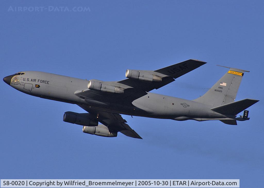58-0020, 1958 Boeing KC-135E Stratotanker C/N 17765, Departure from Runway 26