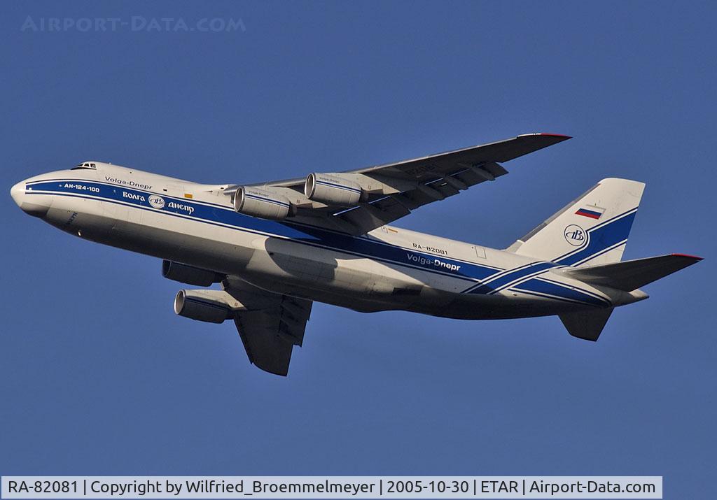 RA-82081, 2004 Antonov An-124-100M Ruslan C/N 9773051462165, Volga-Dnepr Airlines / Sunday afternoon surprise at Ramstein Air Base