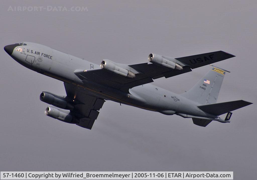 57-1460, 1957 Boeing KC-135E Stratotanker C/N 17531, Departure from Runway 26 as Sunday afternoon activity.