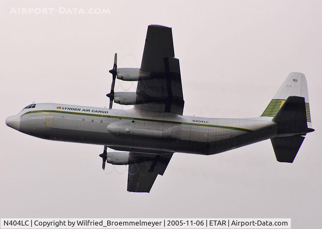 N404LC, 1977 Lockheed 382G C/N 4763, On departure from runway 26