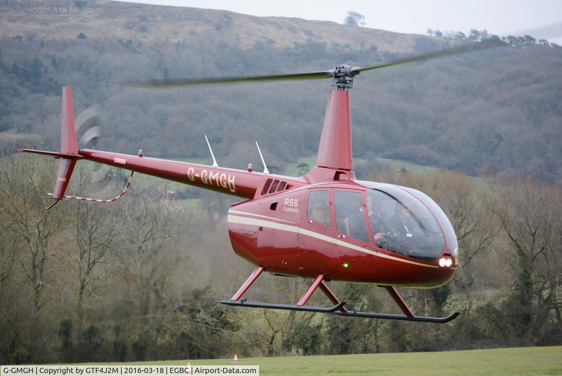 G-GMGH, 2015 Robinson R66 Turbine C/N 0584, G-GMGH at Cheltenham Racecourse 18.3.16