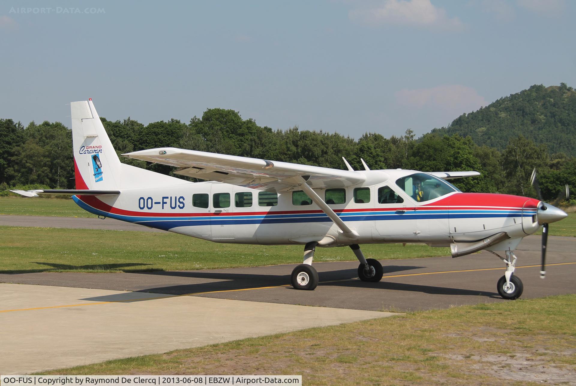 OO-FUS, 1999 Cessna 208B Grand Caravan C/N 208B-0794, At Zwartberg.