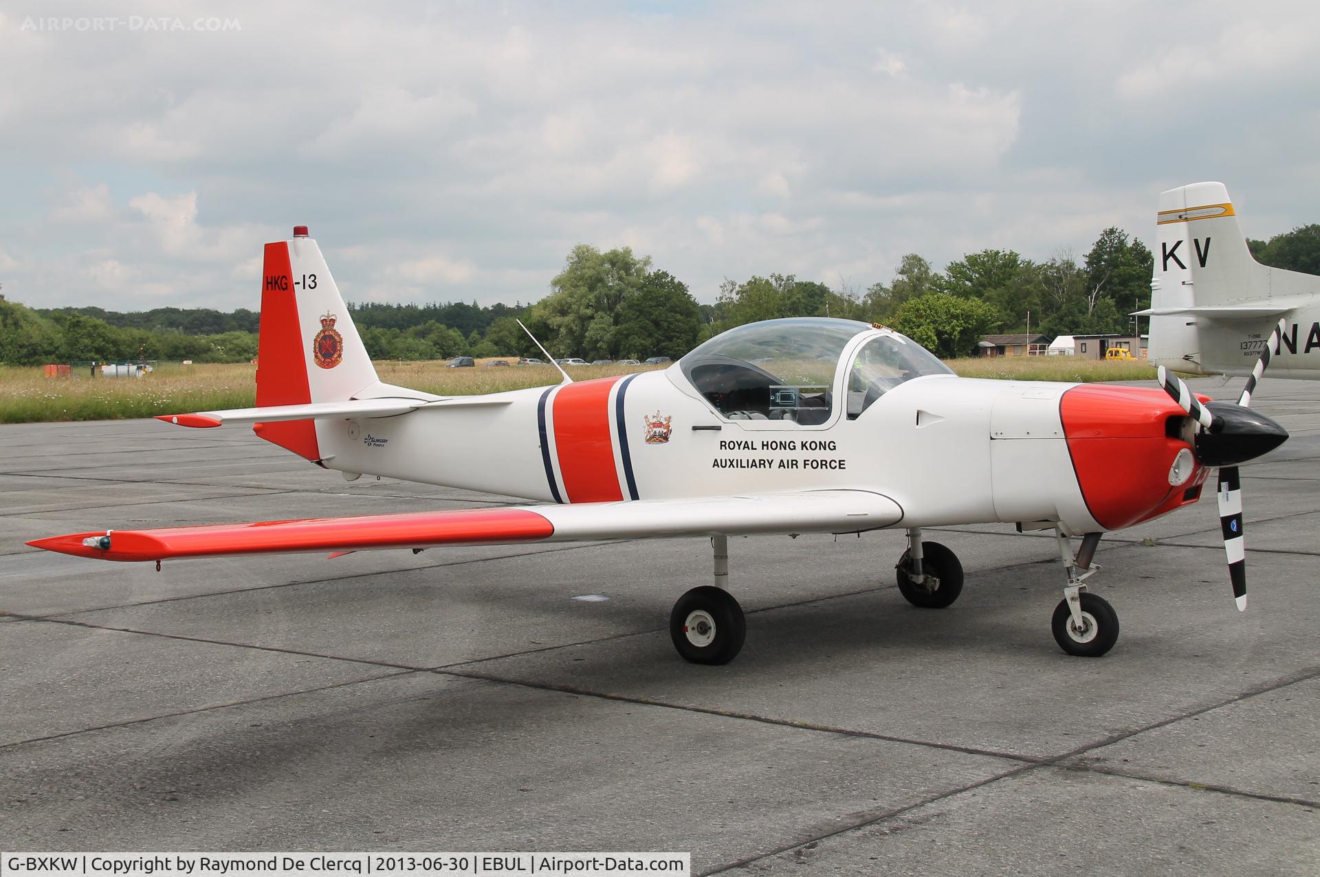 G-BXKW, 1988 Slingsby T-67M-200 Firefly C/N 2061, Open door at Ursel.