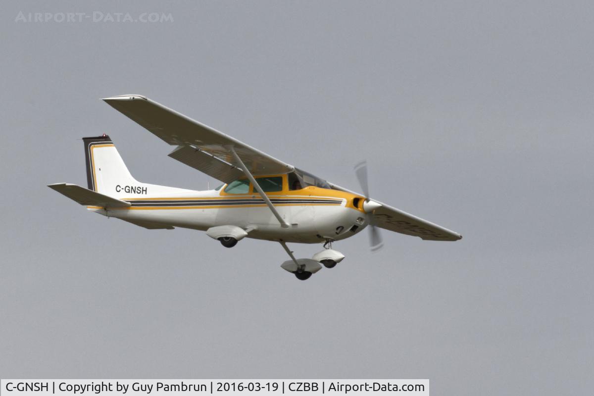 C-GNSH, 1975 Cessna 172M C/N 17265102, Landing