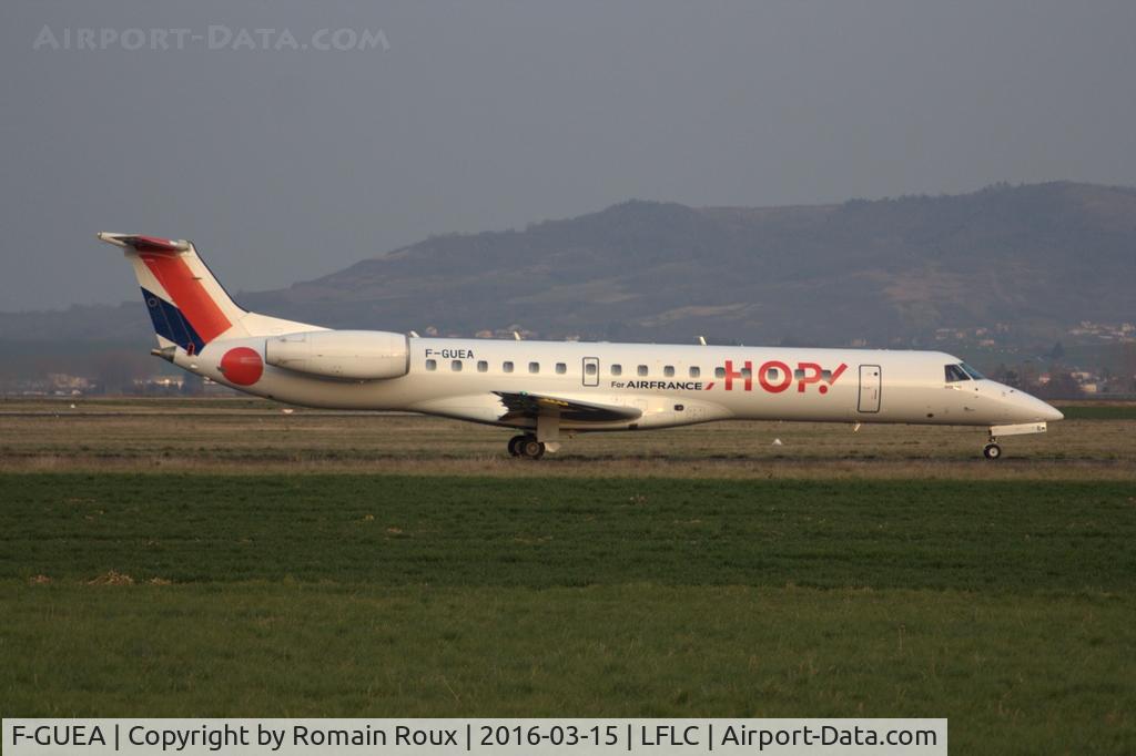 F-GUEA, 2000 Embraer EMB-145MP (ERJ-145MP) C/N 145342, Taxiing