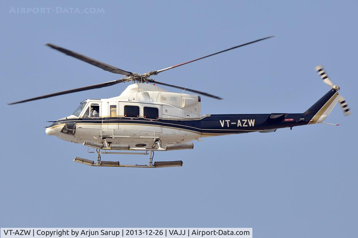 VT-AZW, 1994 Bell 412EP C/N 36097, Flying over Juhu beach.