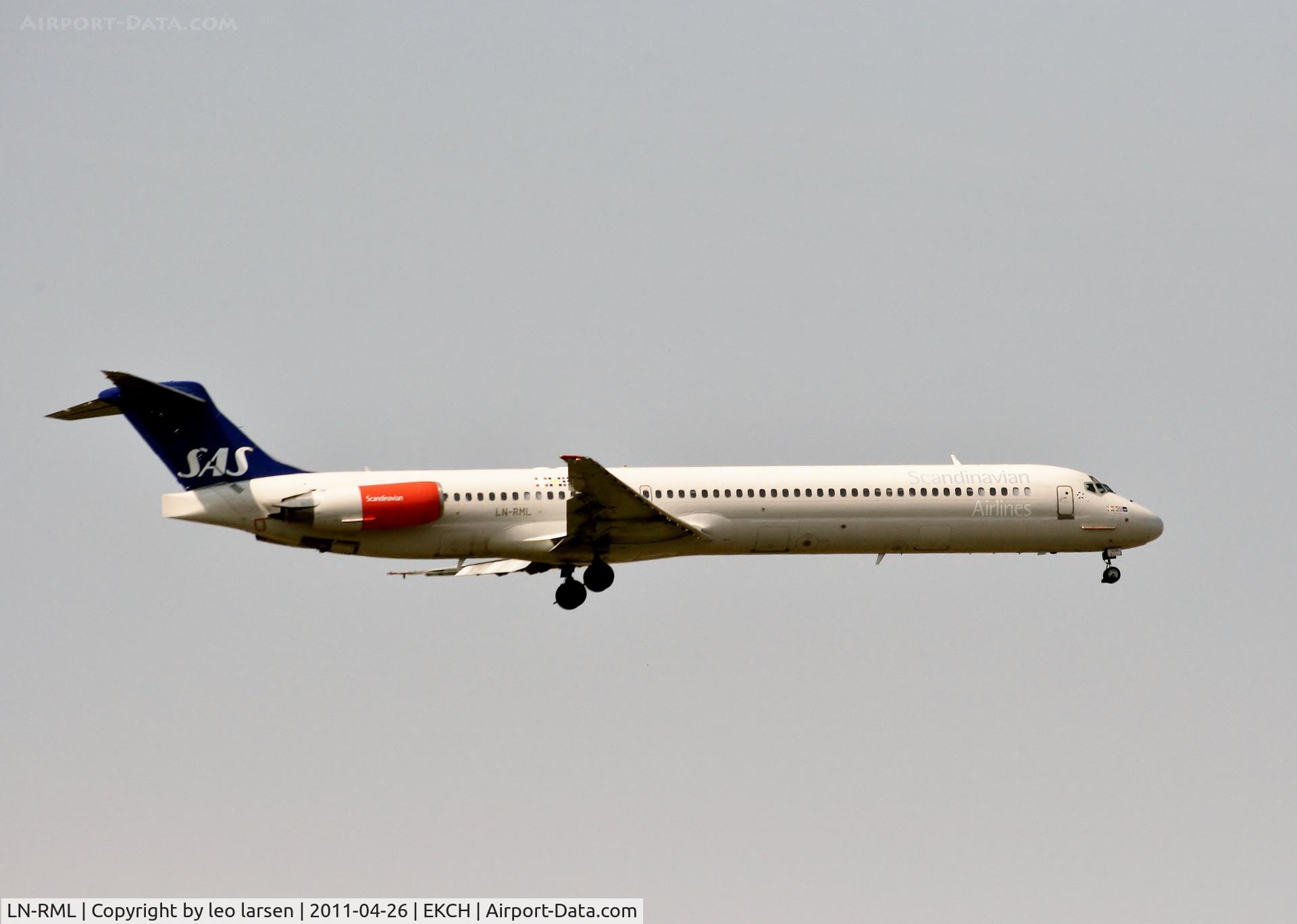 LN-RML, 1991 McDonnell Douglas MD-82 (DC-9-82) C/N 53002, Copenhagen 26.4.11