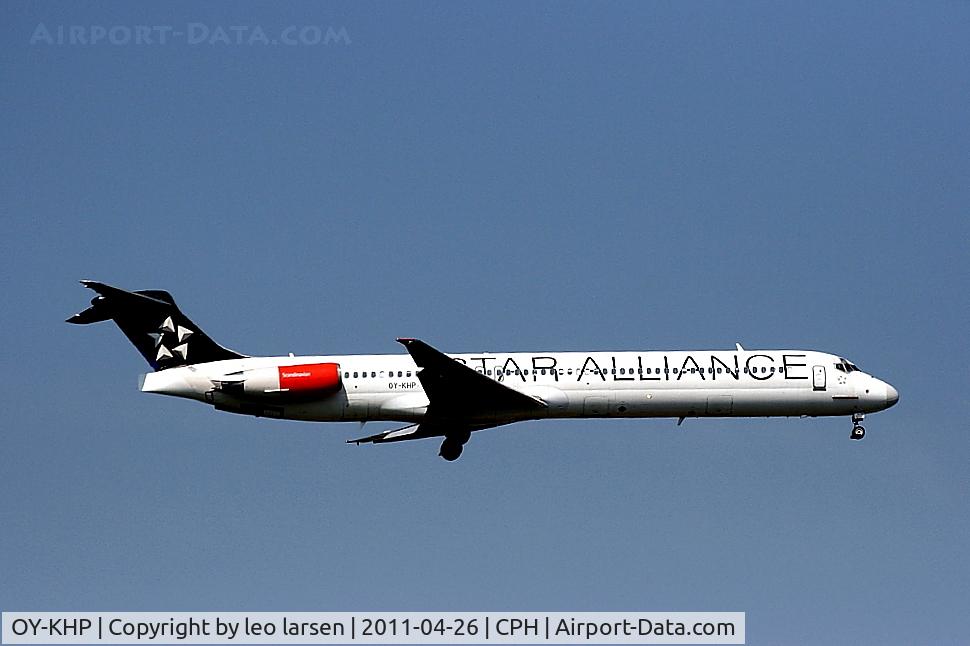 OY-KHP, 1991 McDonnell Douglas MD-81 (DC-9-81) C/N 53007, Copenhagen 26.4.11