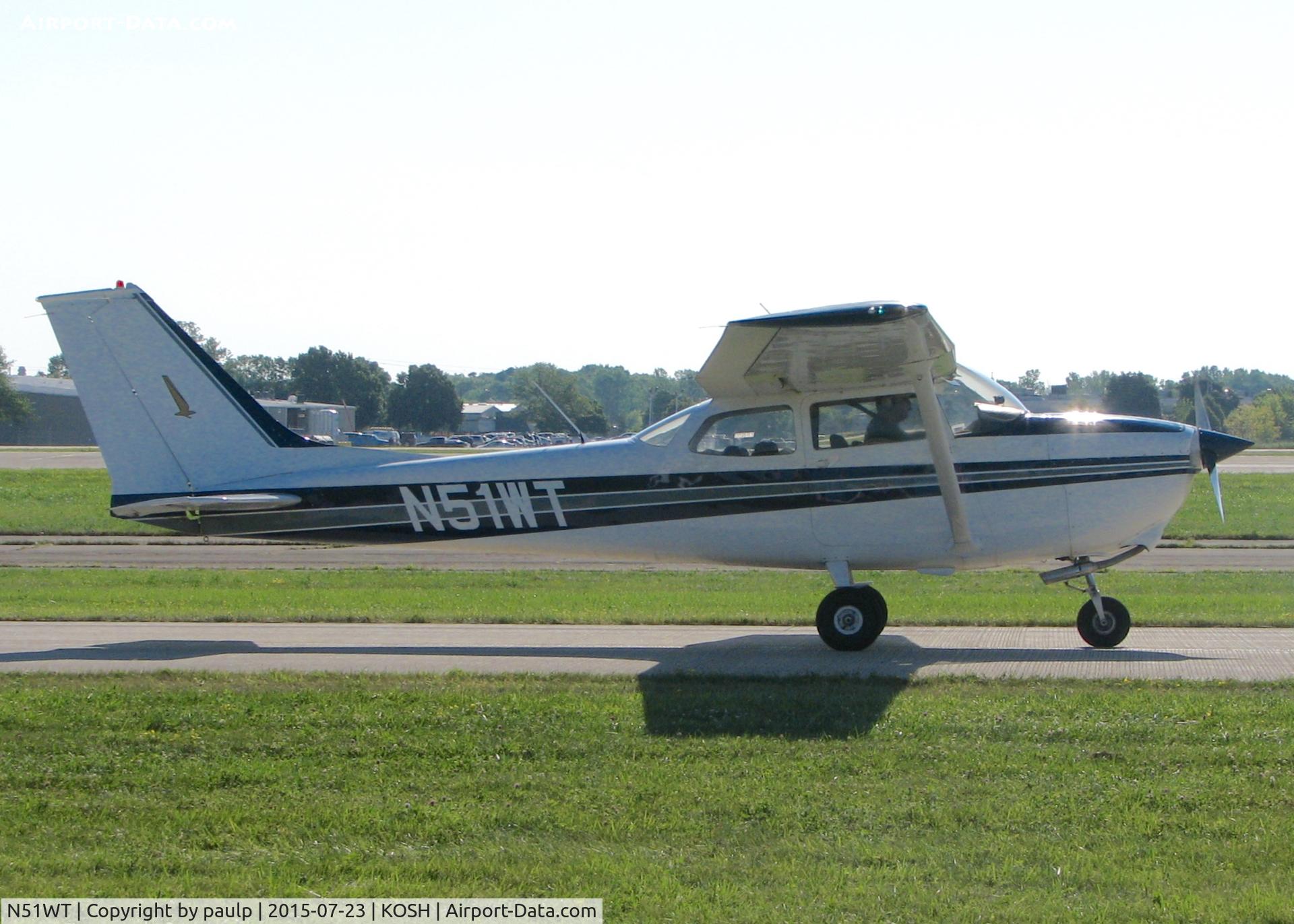 N51WT, 1969 Cessna 172K Skyhawk C/N 17258240, At AirVenture.