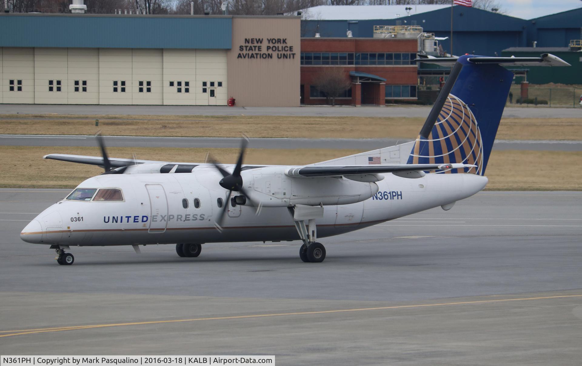 N361PH, 1998 Bombardier DHC-8-202 Dash 8 C/N 516, DHC-8-202