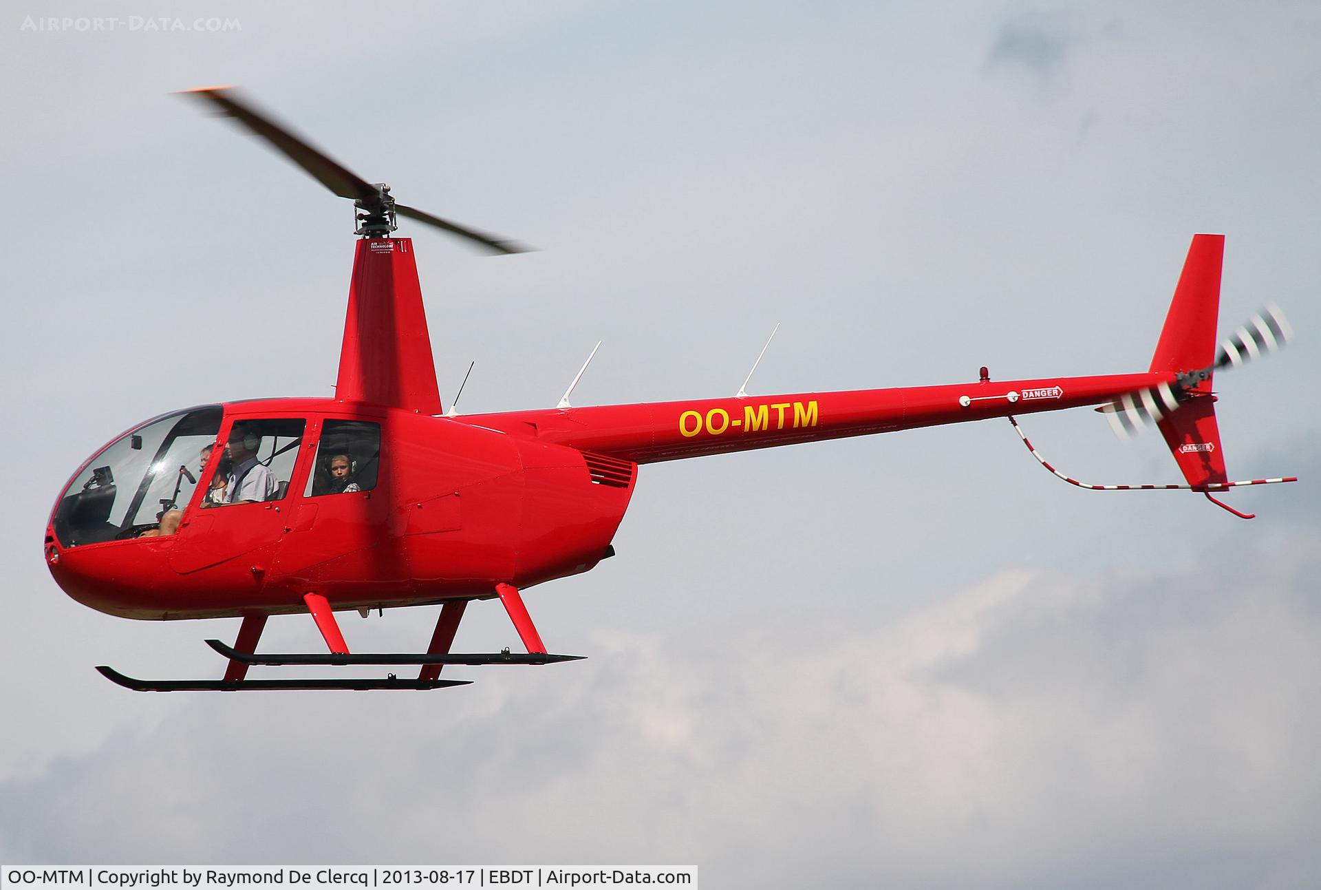 OO-MTM, 2006 Robinson R44 Raven II C/N 11420, Schaffen fly in.
